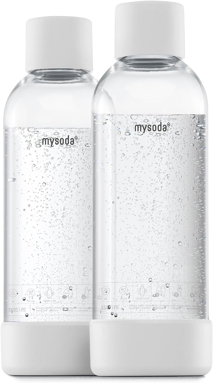 Mysoda: Wiederverwendbare Plastik Wasserflasche (BPA-frei) Wassersprudler mit Quick-Lock, Deckel und Boden aus Holzkomposit, 2 x 1L - Weiß